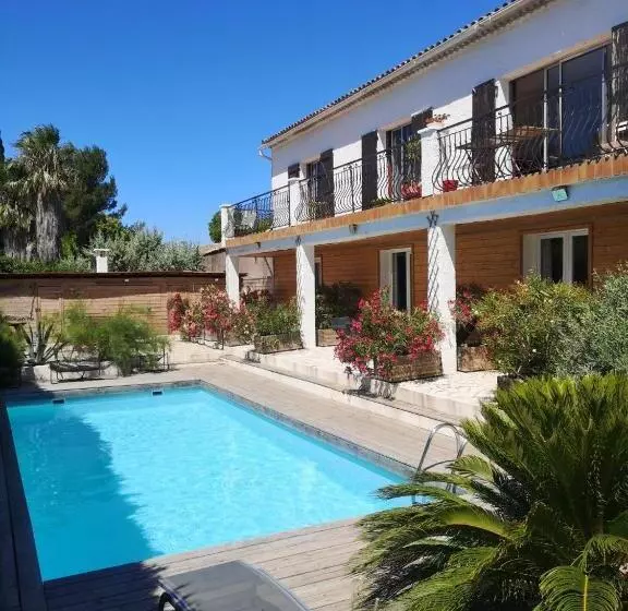 Majatalo Escale Villa