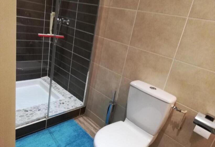 ペンション Jacaranda De Banaudon