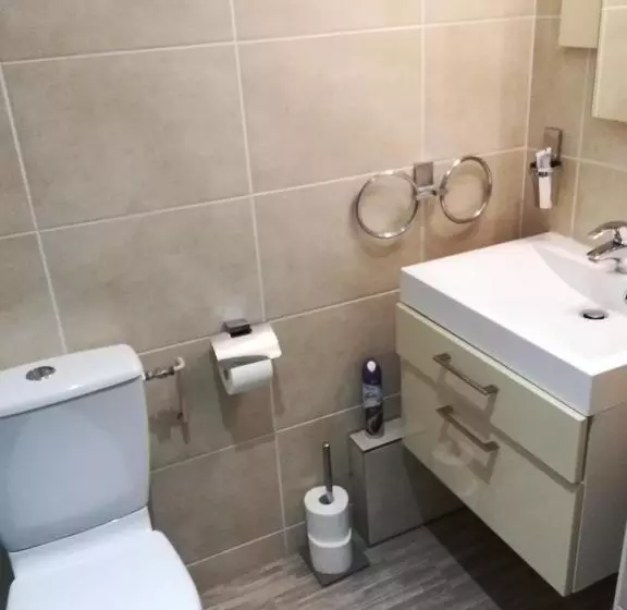 ペンション Jacaranda De Banaudon