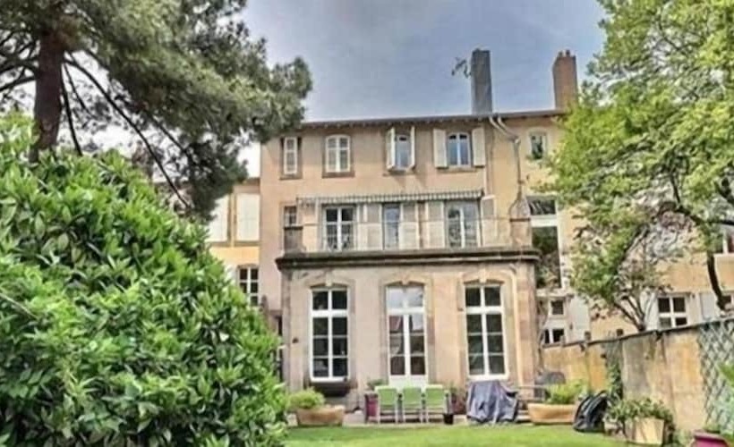 ペンション Jacaranda De Banaudon