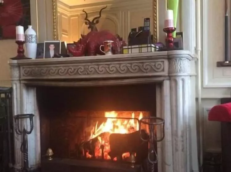 ペンション Jacaranda De Banaudon