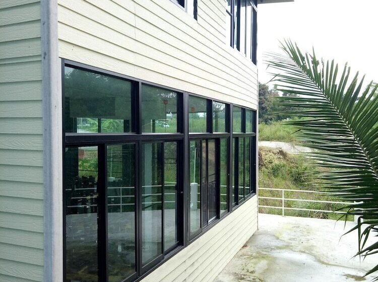 Pensió Kratommai Phuwaree