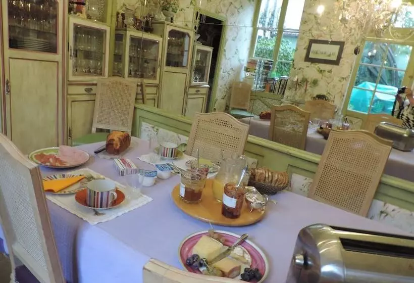 Majatalo Le Jardin Des Fables