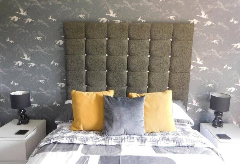 بنسيون Riverside House