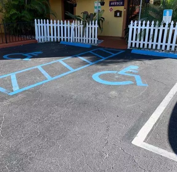 Sunny Palms Inn