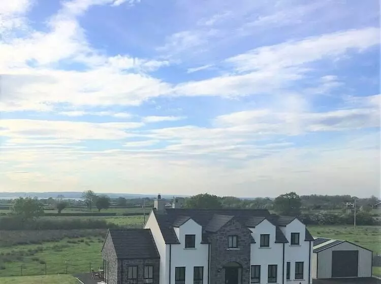 تختخواب و صبحانه Boutique Country House Aldergrove