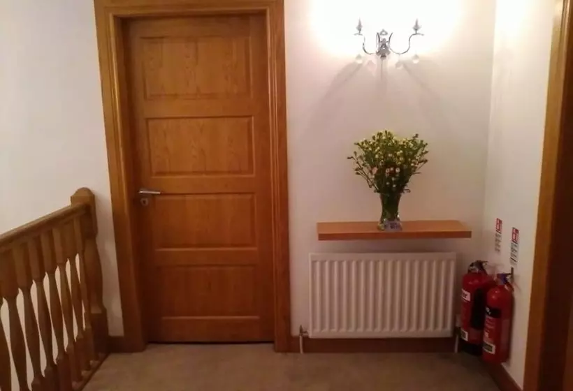 تختخواب و صبحانه Boutique Country House Aldergrove