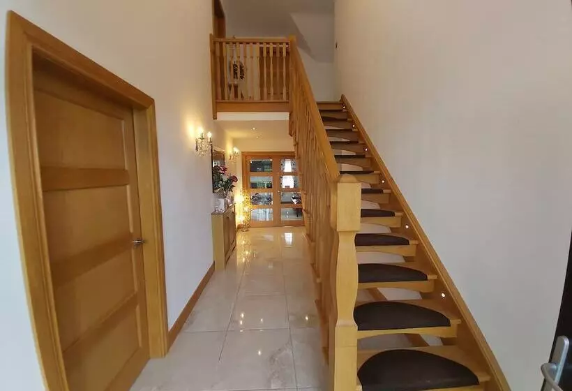 تختخواب و صبحانه Boutique Country House Aldergrove