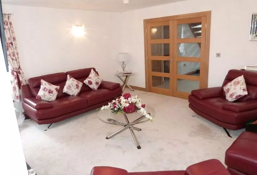 تختخواب و صبحانه Boutique Country House Aldergrove