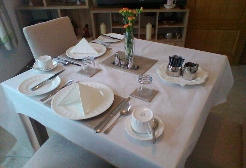 Bed and Breakfast Boutique Country House Aldergrove