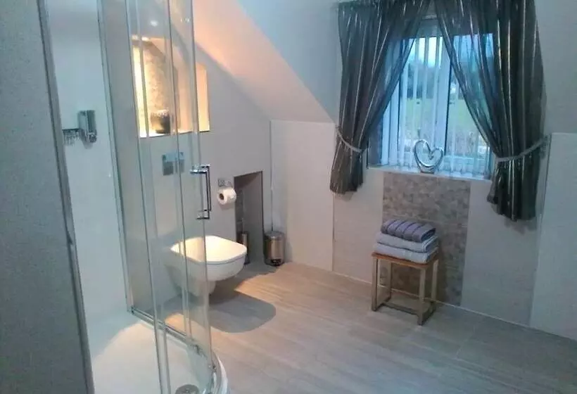 تختخواب و صبحانه Boutique Country House Aldergrove