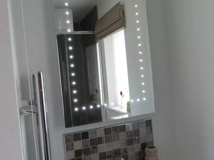 تختخواب و صبحانه Boutique Country House Aldergrove