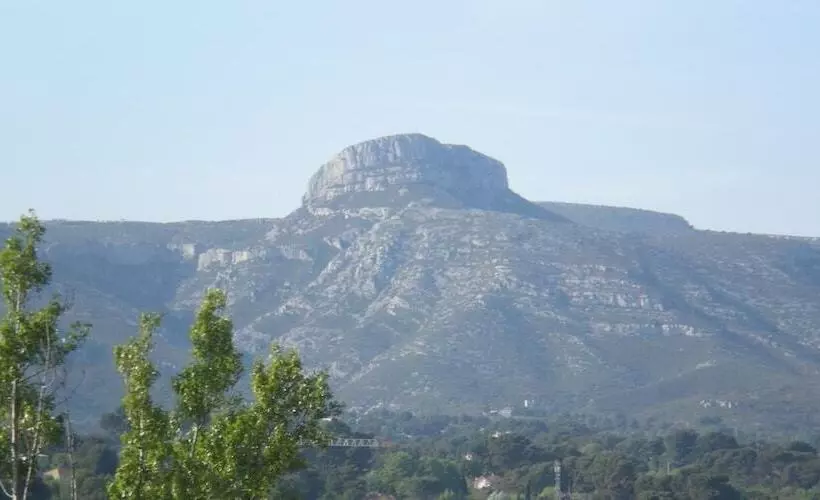 ベッドアンドブレックファースト Chez Vero   Chambre D Hôte Privée   Proche Cassis Ste Baume Marseille   Parking