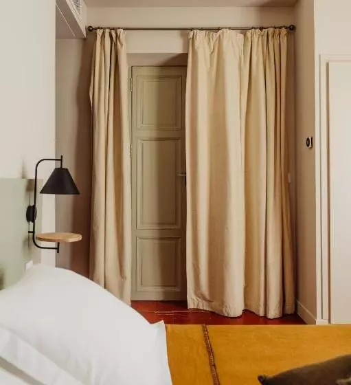 تختخواب و صبحانه La Maison De Gruissan