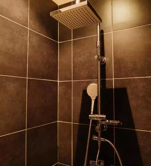 تختخواب و صبحانه La Maison De Gruissan