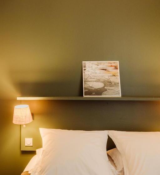 تختخواب و صبحانه La Maison De Gruissan