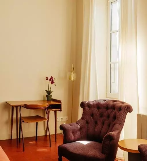 تختخواب و صبحانه La Maison De Gruissan