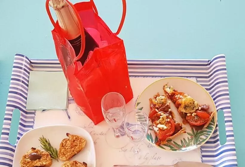 Aamiaismajoitus (B&B) Villa Des Delices