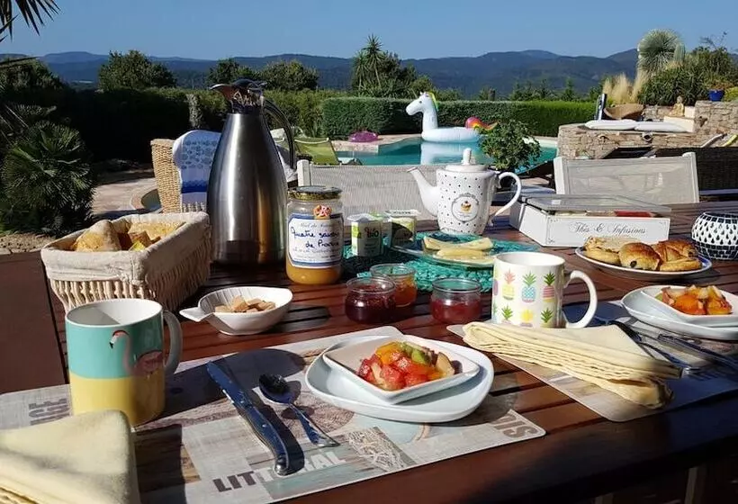 Aamiaismajoitus (B&B) Villa Des Delices