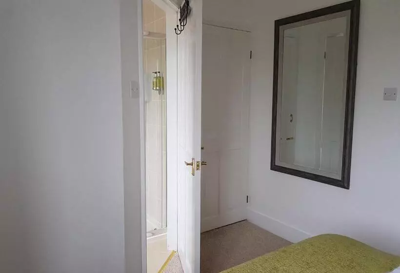 Aamiaismajoitus (B&B) Wisteria Haze