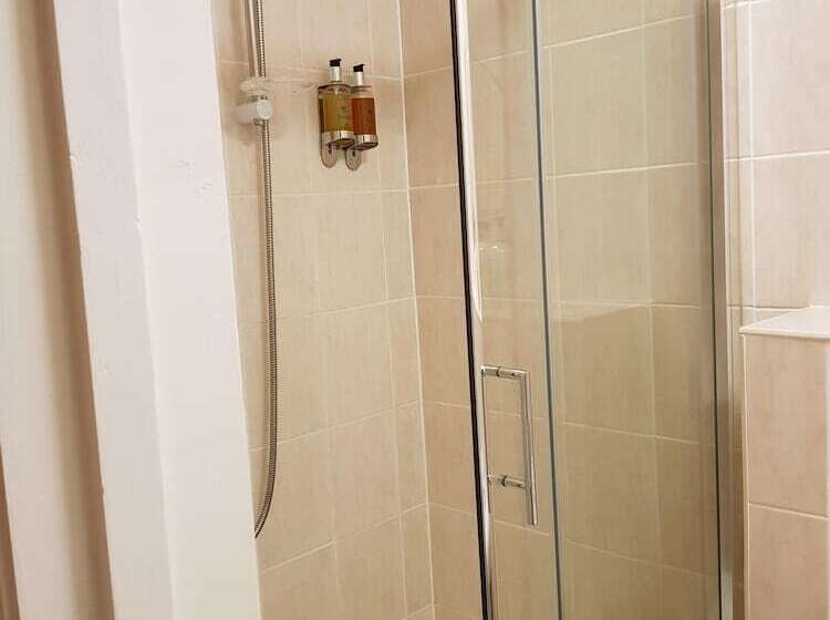 ベッドアンドブレックファースト Wisteria Haze