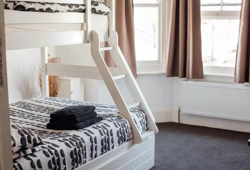 Brighton Youth Hostel