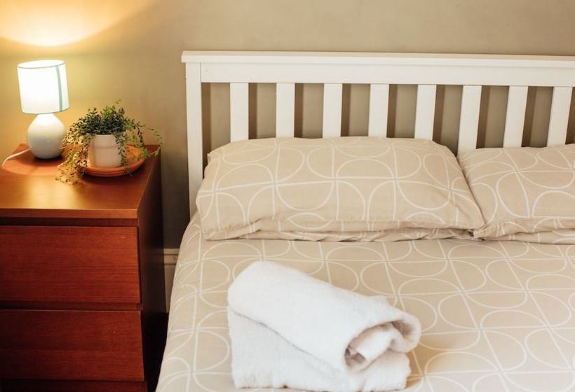 Brighton Youth Hostel