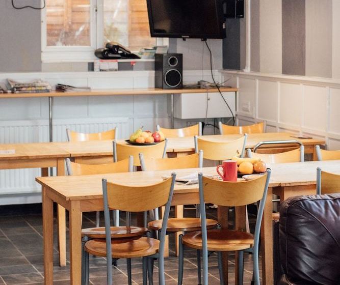 Brighton Youth Hostel