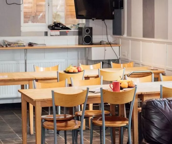 Brighton Youth Hostel
