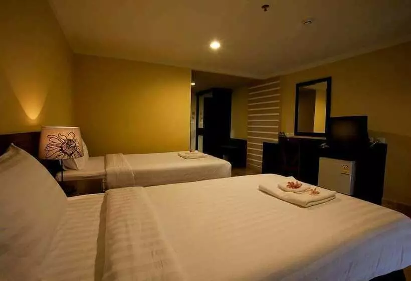 هتل J & Y Lodge