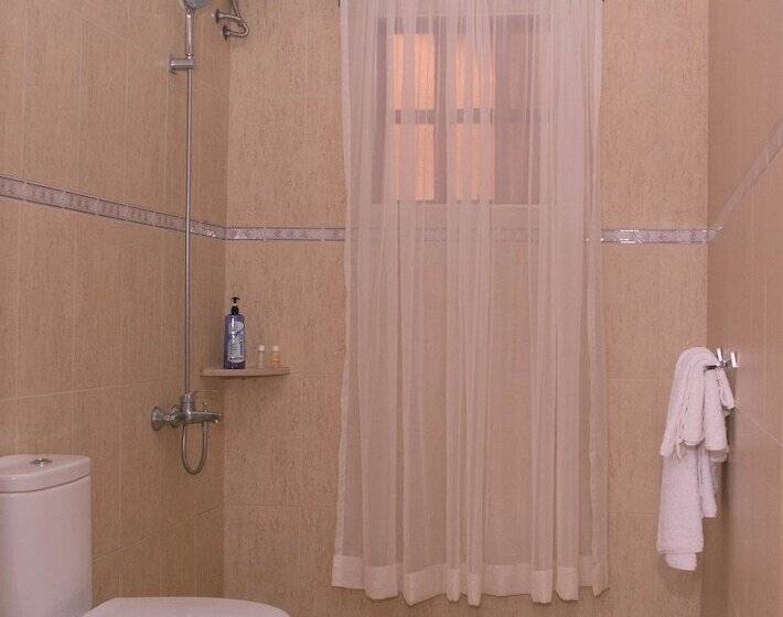 בית מלון כפרי Lindrin Lodge