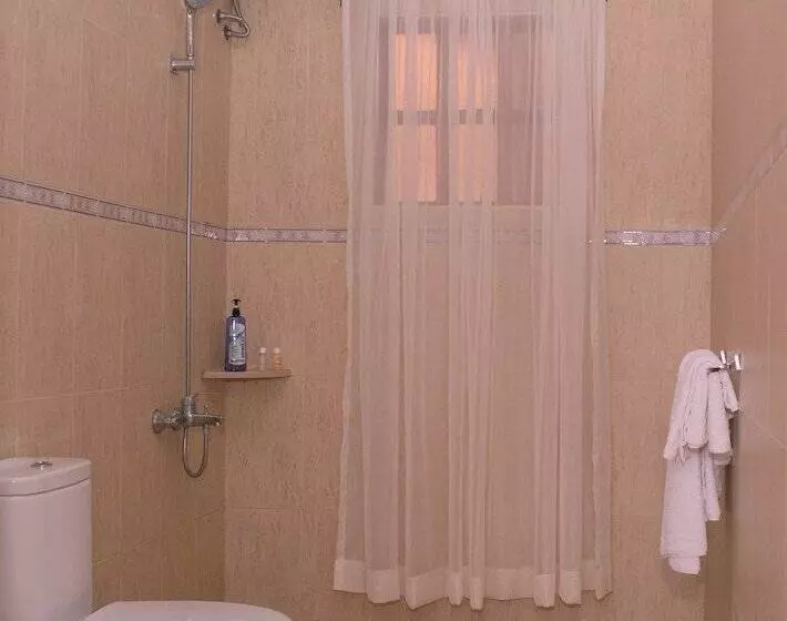 هتل Lindrin Lodge