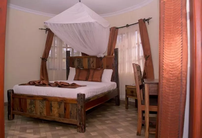 هتل Lindrin Lodge