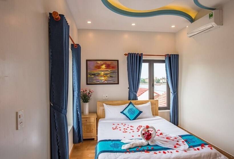 هتل Minh An Riverside Villa