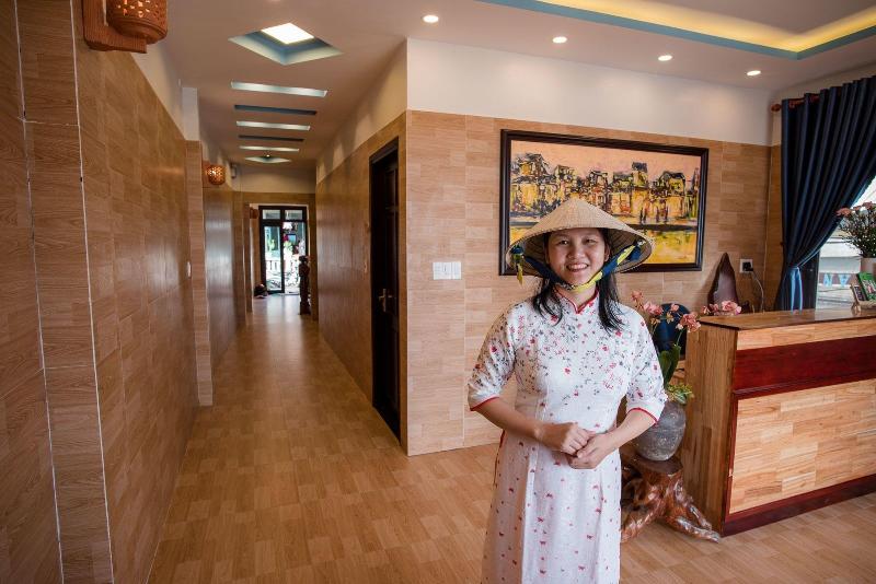 هتل Minh An Riverside Villa