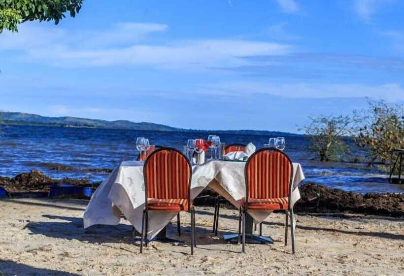 هتل Nature S Green Beach Resort