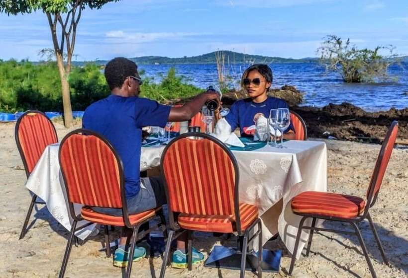 هتل Nature S Green Beach Resort