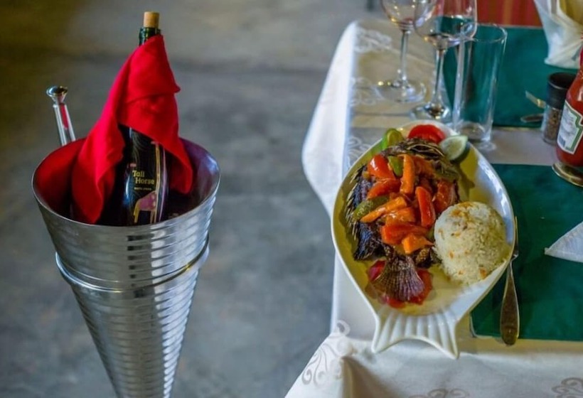 هتل Nature S Green Beach Resort