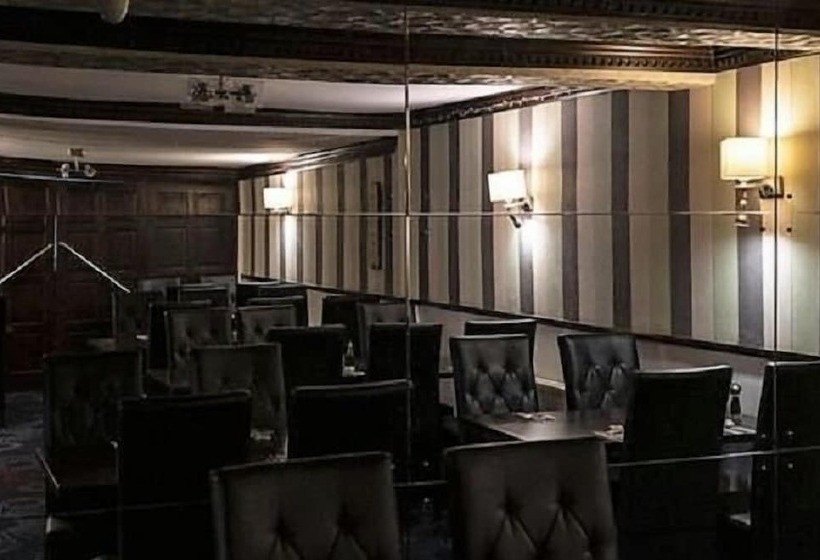 בית מלון כפרי The Isca Arms