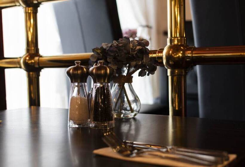 בית מלון כפרי The Isca Arms