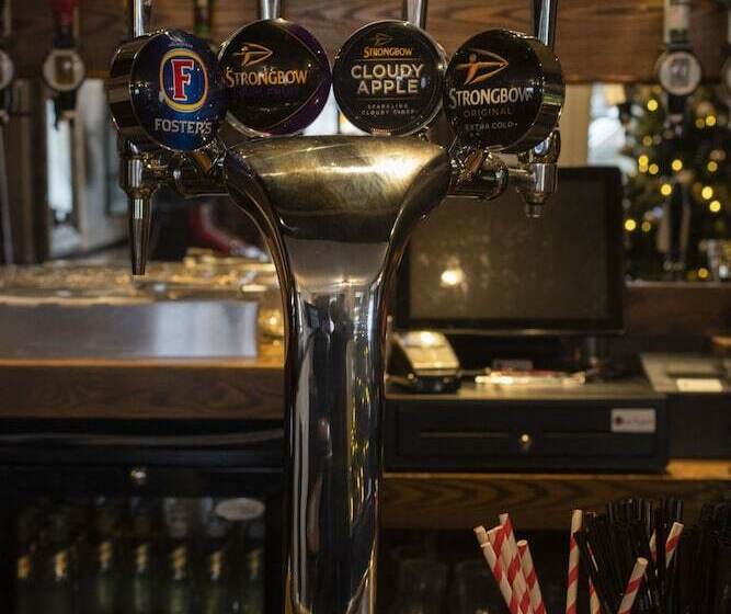 בית מלון כפרי The Isca Arms