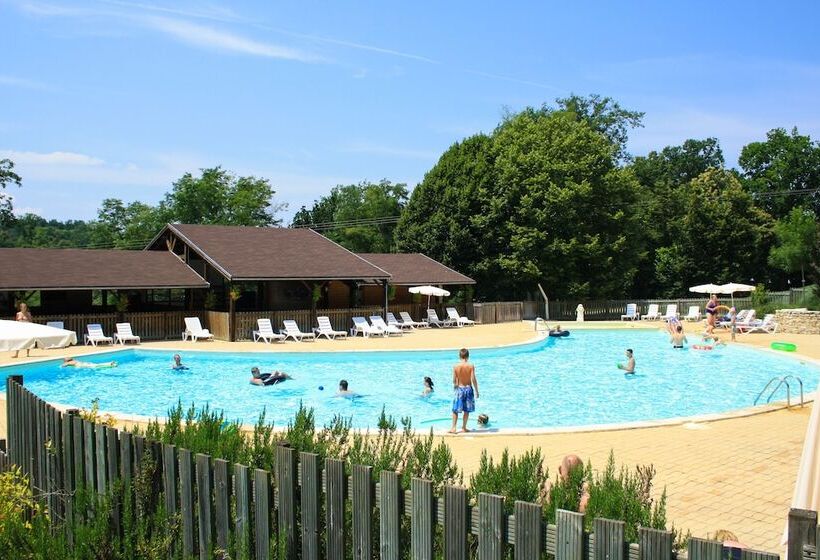 فندق Village De Montmarsis