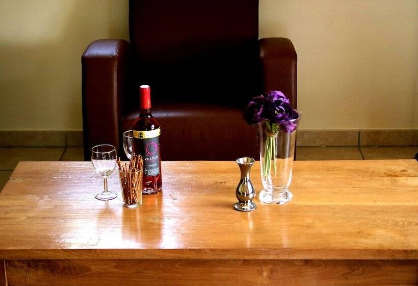 فندق Village De Montmarsis