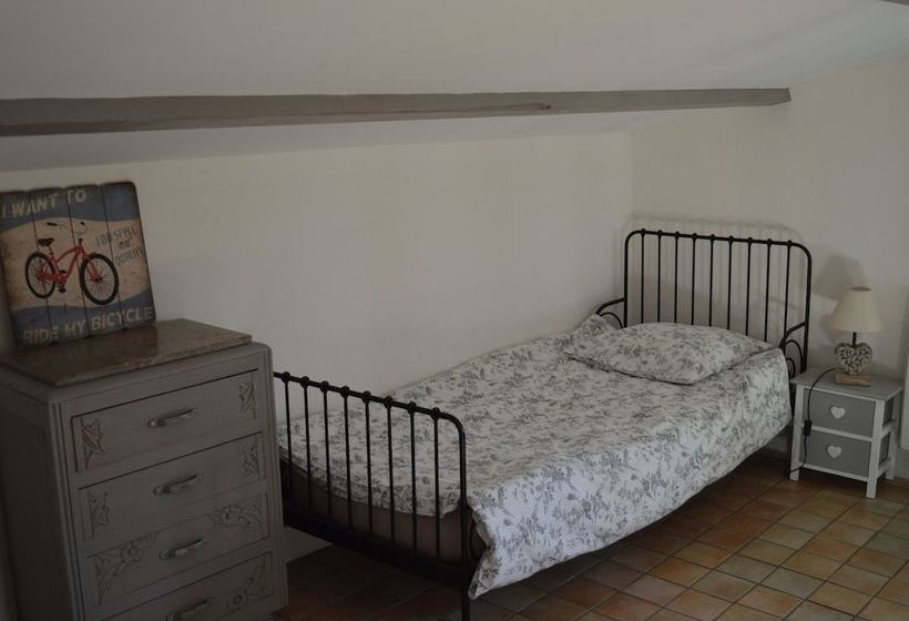 بنسيون Les Gites Du Rocher Du Pieï