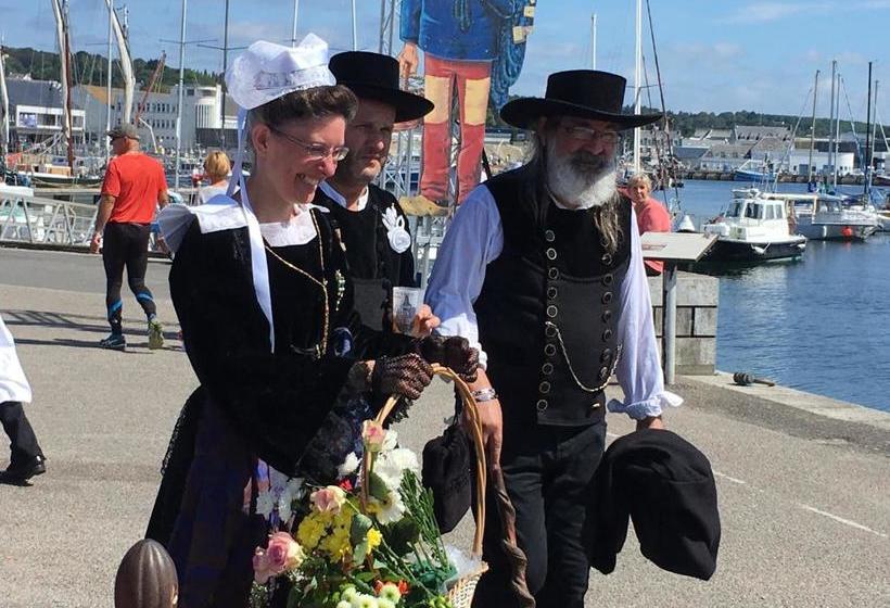 بنسيون Stang Roz House