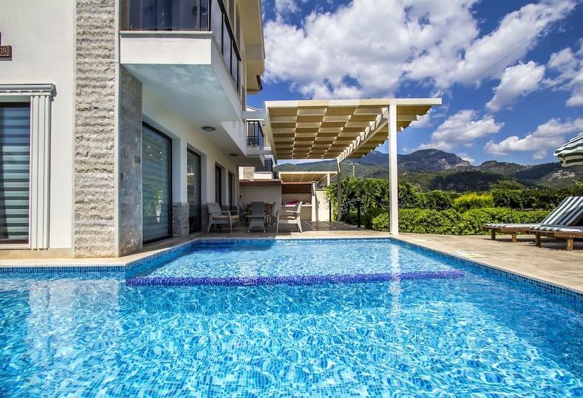 Villa North By Tatilpremium