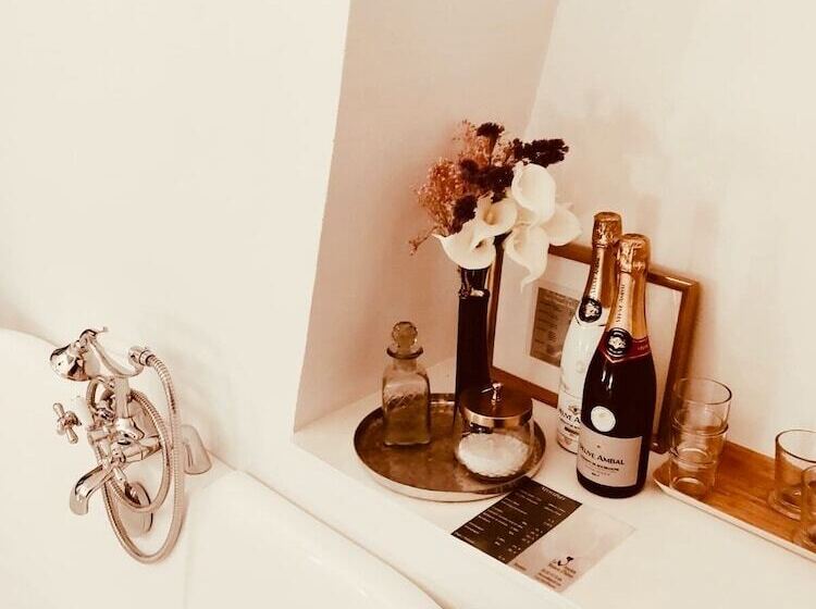 Aamiaismajoitus (B&B) Le 3 Fuscien