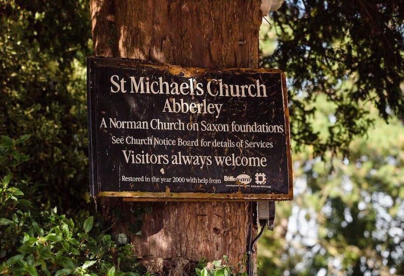 مسافرخانه The Manor At Abberley