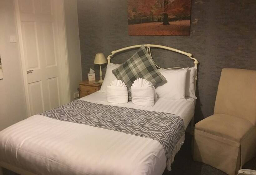 בית מלון כפרי Kings Arms