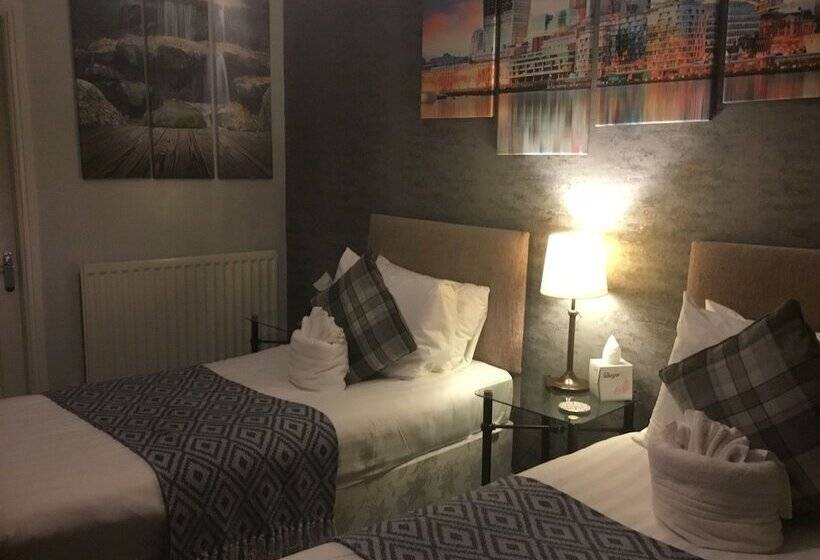 בית מלון כפרי Kings Arms